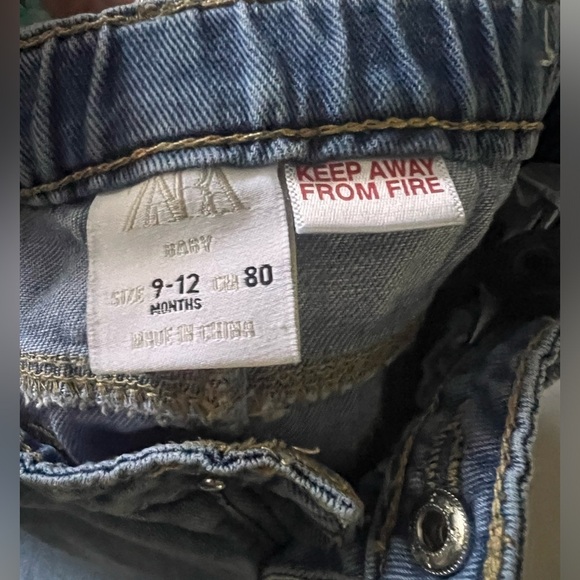 ZARA baby Denim Shorts with Frayed Edges and Lace Trim - Size 9-12 Months - Picture 2 of 10